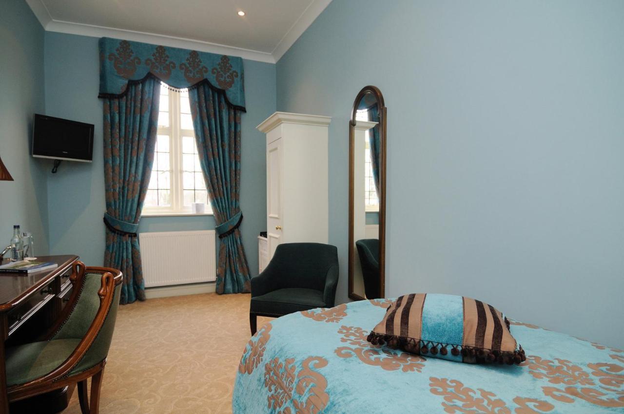 רטפורד Ye Olde Bell Hotel & Spa חדר תמונה
