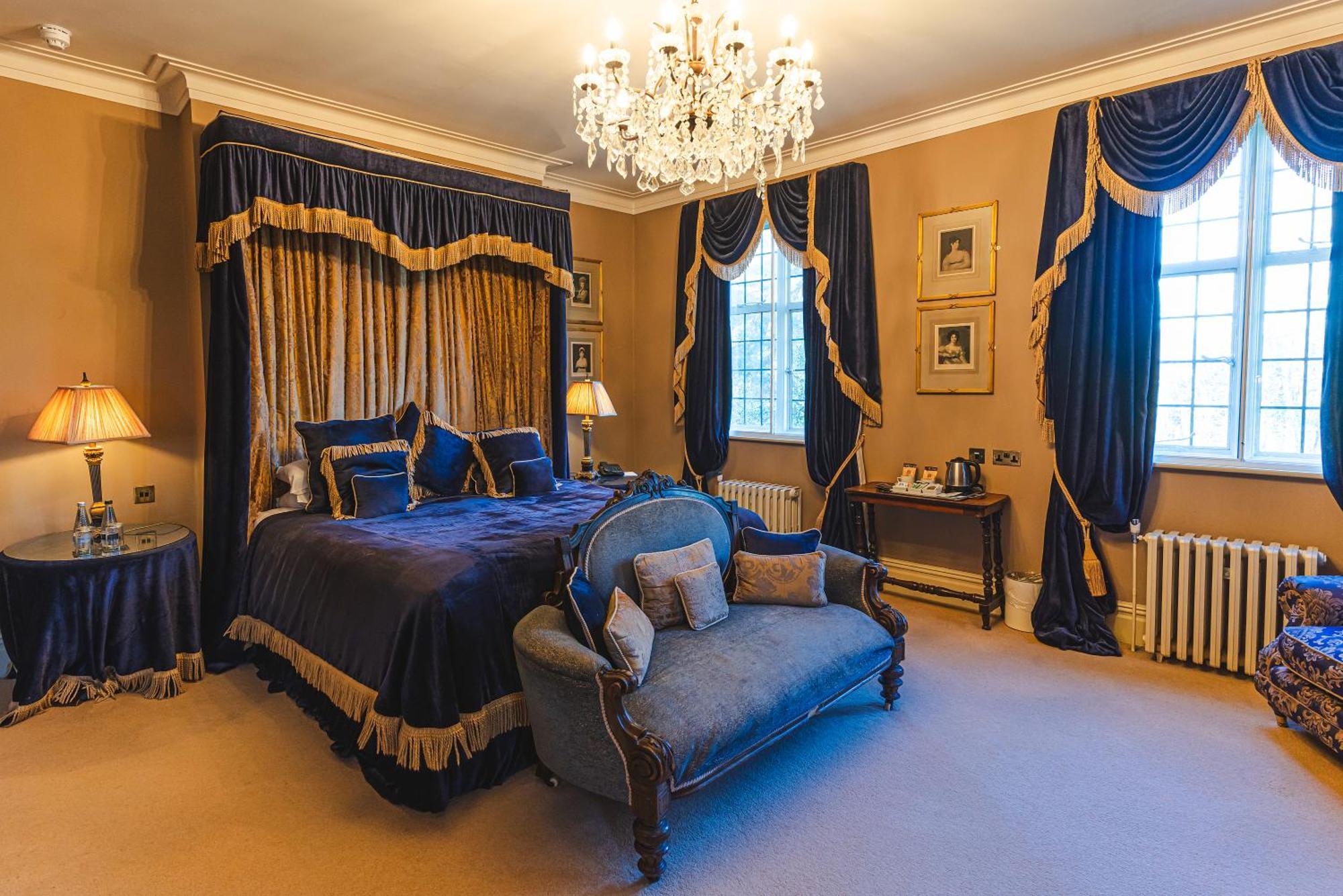 רטפורד Ye Olde Bell Hotel & Spa מראה חיצוני תמונה