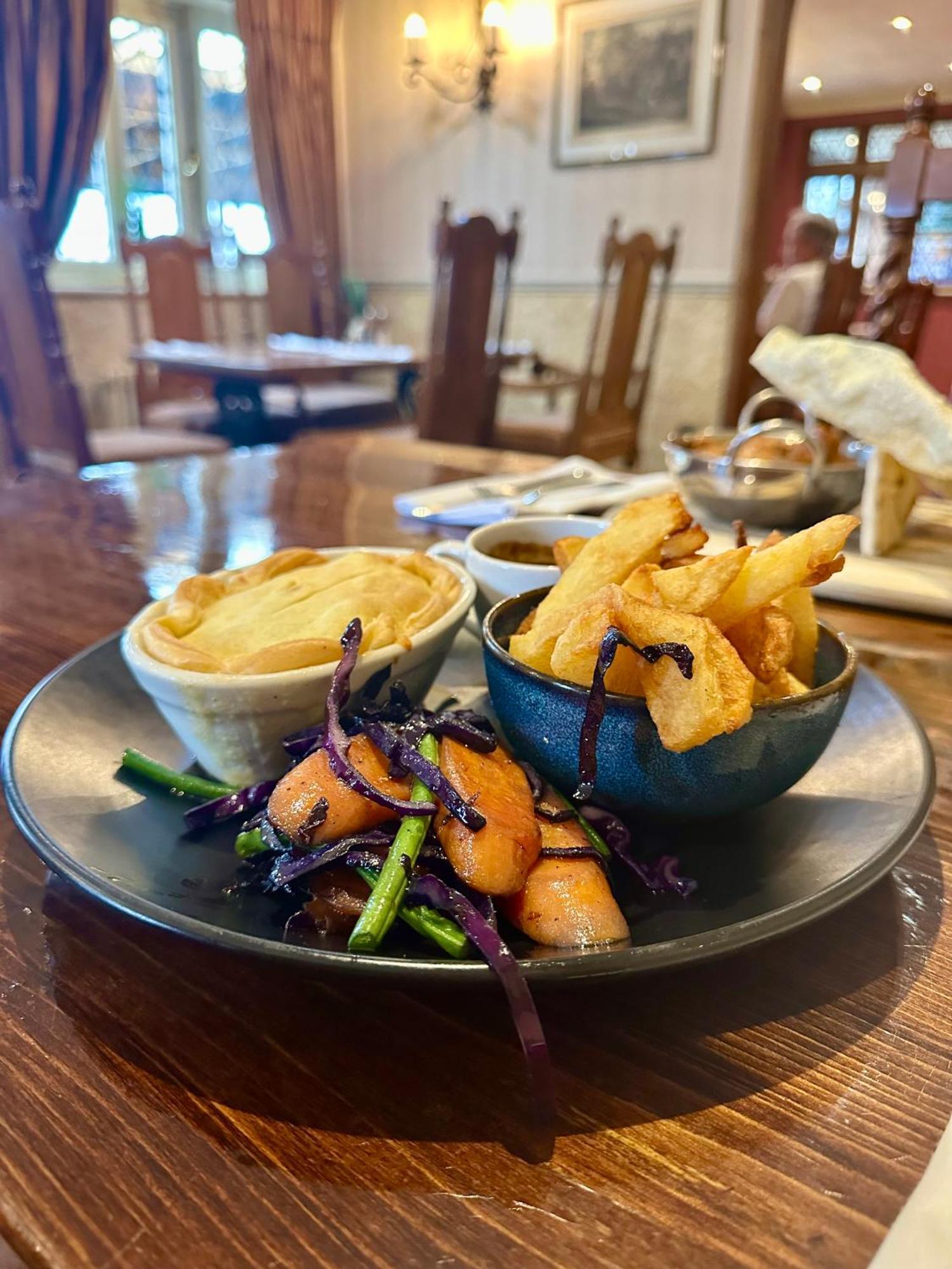 רטפורד Ye Olde Bell Hotel & Spa מראה חיצוני תמונה